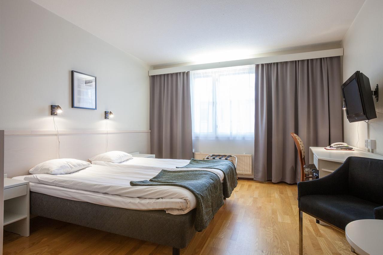 Pietarsaaren Kaupunginhotelli Jakobstad Luaran gambar