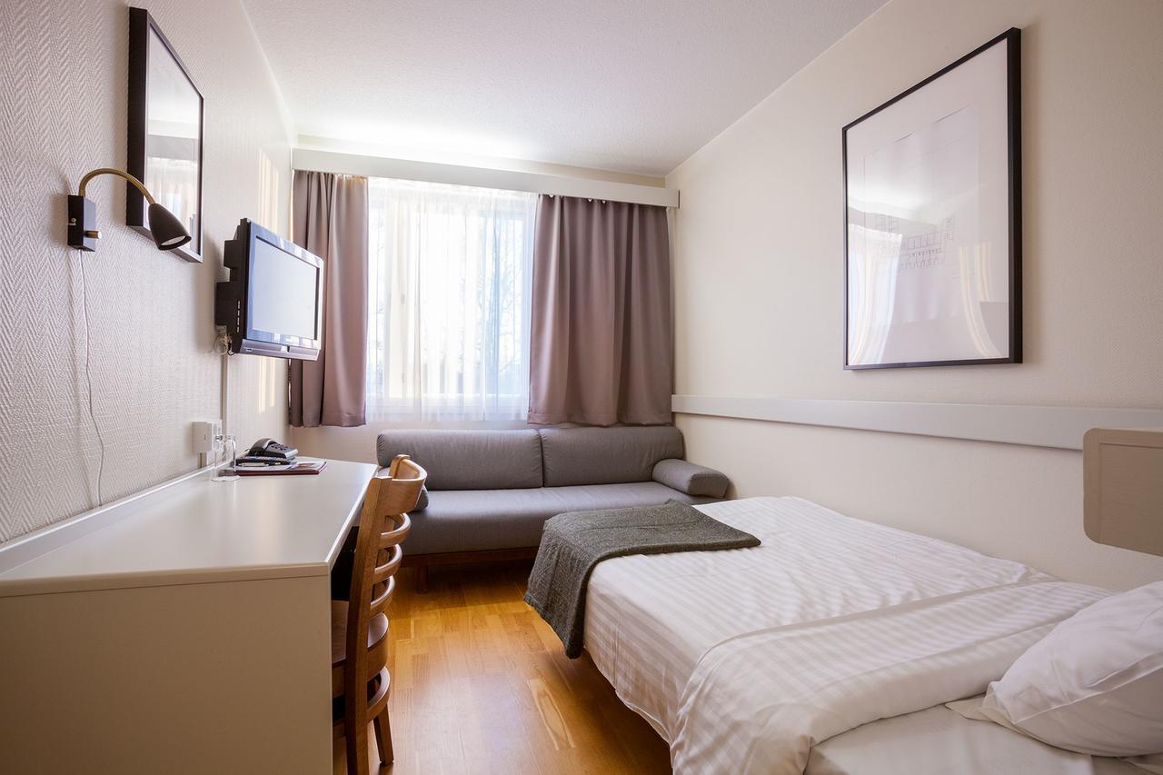 Pietarsaaren Kaupunginhotelli Jakobstad Luaran gambar